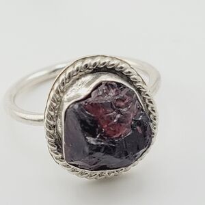 RAW GARNET STONE RING HANDMADE IN STERLING SILVER METAL SIZE 7